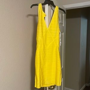 Lemon tight fitting dress perfect a night on the town